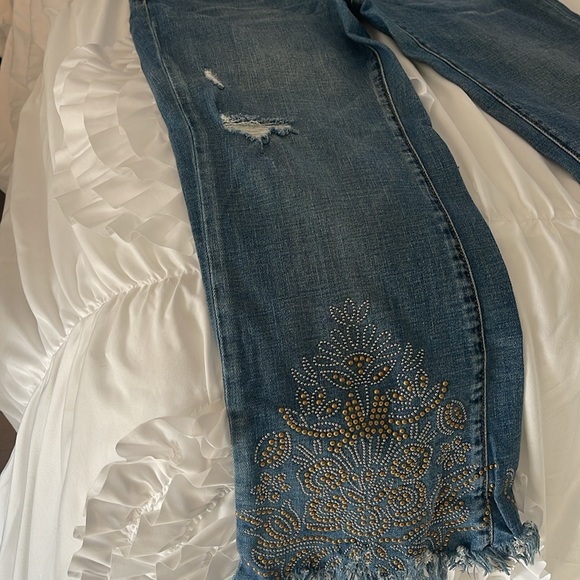 Blank NYC kick flare distressed jeans - Picture 3 of 8